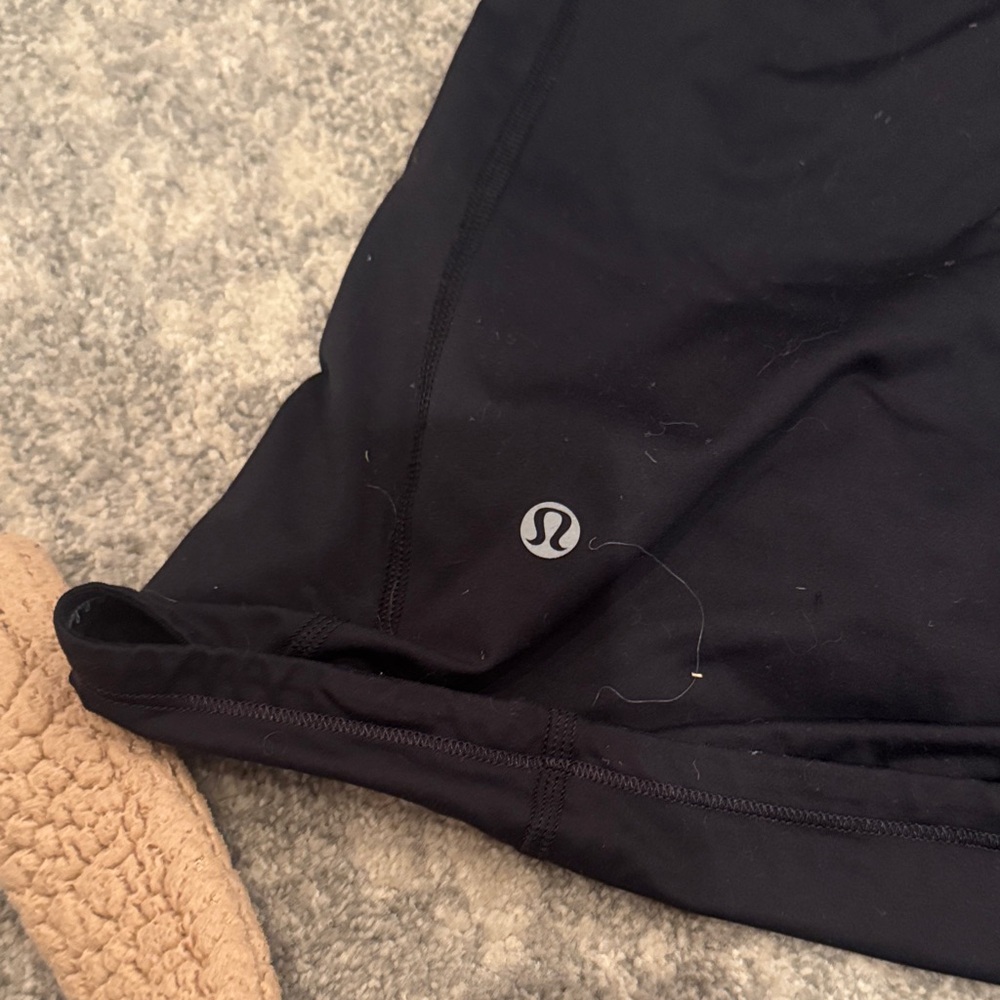Four lululemon shirts - size 4 - Picture 8 of 10